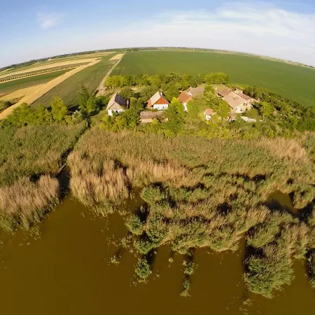 Alloggio per agriturismo Roka's- Farm *